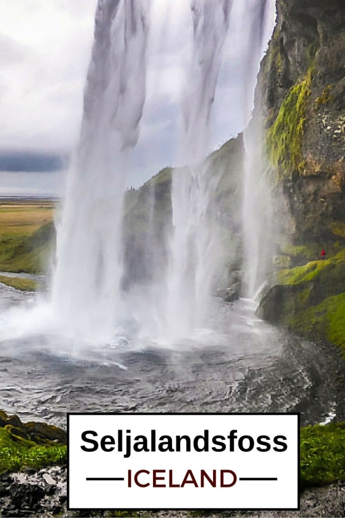 Photos and Guide to plan your visit to Seljalandsfoss waterfall - Iceland