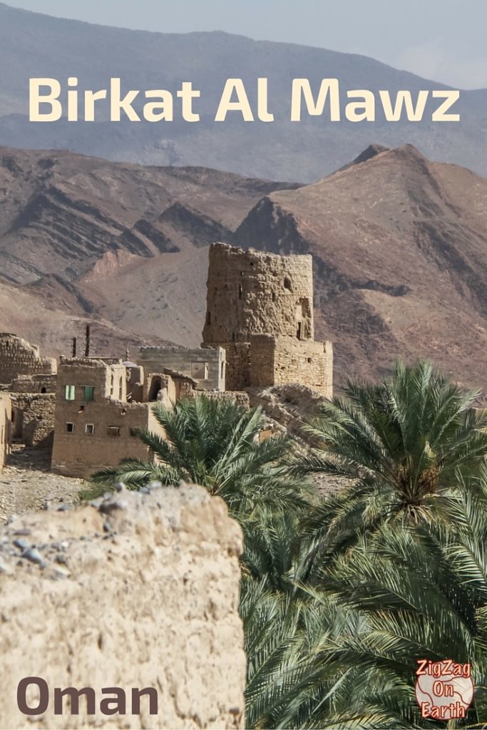 Plantager och ruiner vid BIrkat Al Mawz i Oman, ett steg tillbaka i tiden