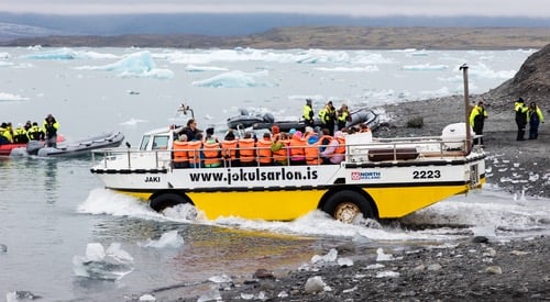 Passeio de barco com anfíbios em Jokulsarlon