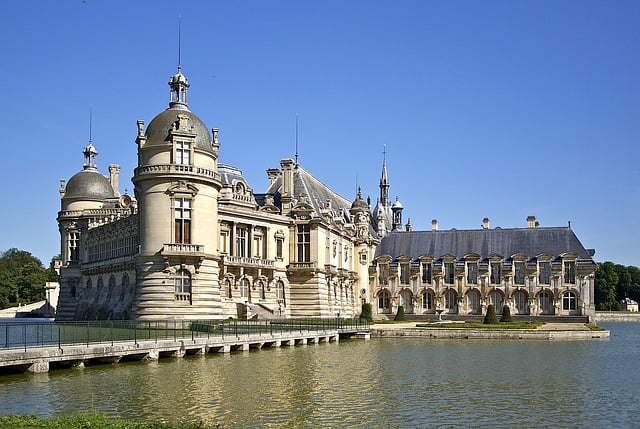 best day trips out of Paris chateau-chantilly-77173_640