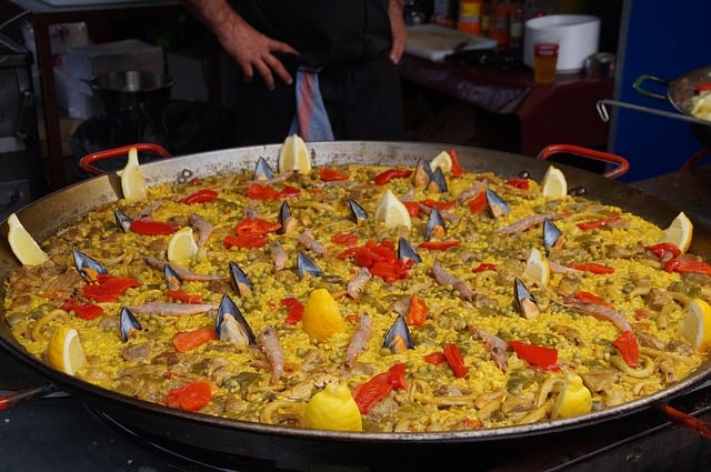 what to eat in Barcelona Pix-1578965_640