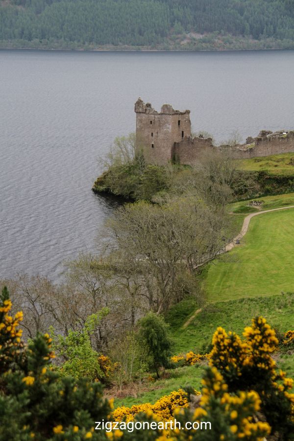 Urquhart Castle Skottland - Loch Ness slott